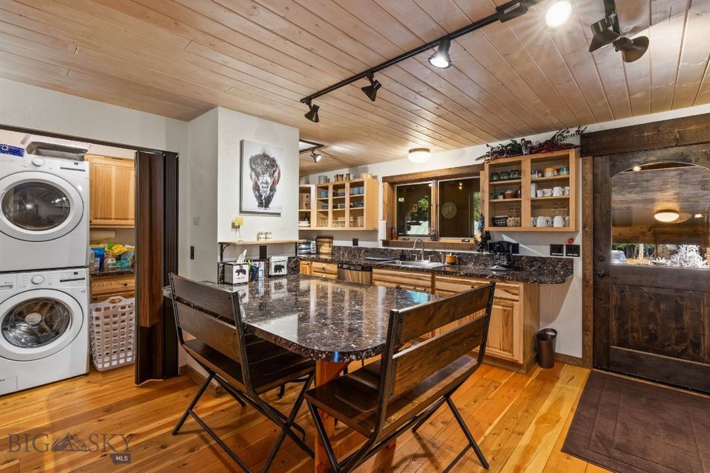 708 US Highway 212 W, Cooke City, MT 59020 photo 23