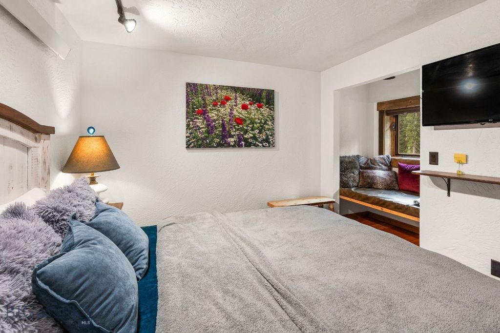 708 US Highway 212 W, Cooke City, MT 59020 photo 38