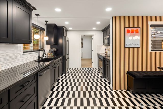 3419 48th Avenue SW, Seattle, WA 98116