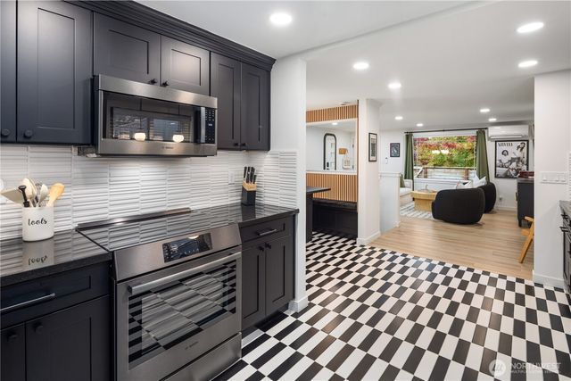 3419 48th Avenue SW, Seattle, WA 98116