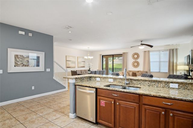 1464 MOON VALLEY DRIVE, Davenport, FL 33896