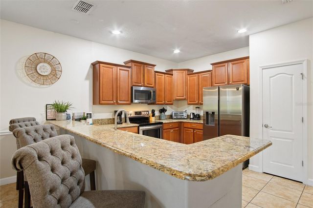 1464 MOON VALLEY DRIVE, Davenport, FL 33896