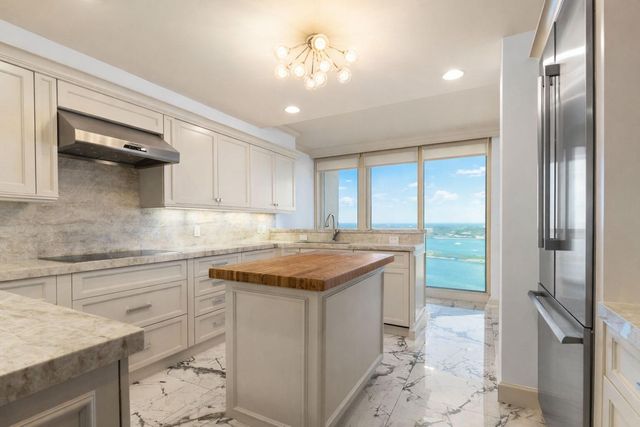 529 S Flagler Drive 12 Gh, West Palm Beach, FL 33401