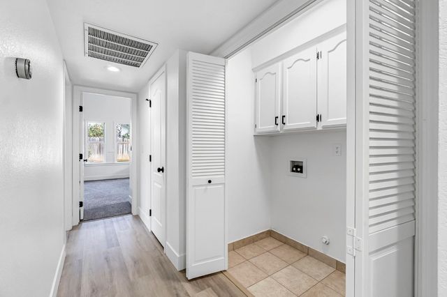 5882 W Fallon Avenue, Fresno, CA 93722