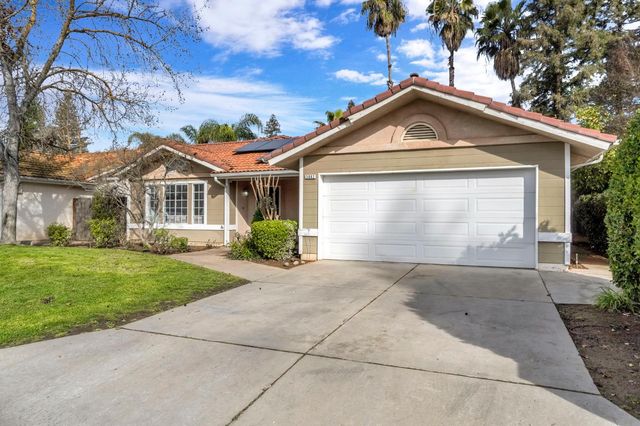 5882 W Fallon Avenue, Fresno, CA 93722