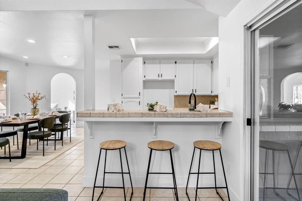 Image 17 of property listing at 5882 W Fallon Avenue, Fresno, CA 93722