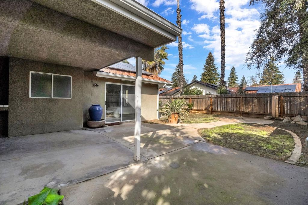 Image 34 of property listing at 5882 W Fallon Avenue, Fresno, CA 93722