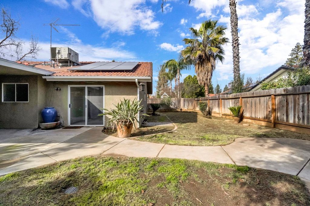 Image 35 of property listing at 5882 W Fallon Avenue, Fresno, CA 93722