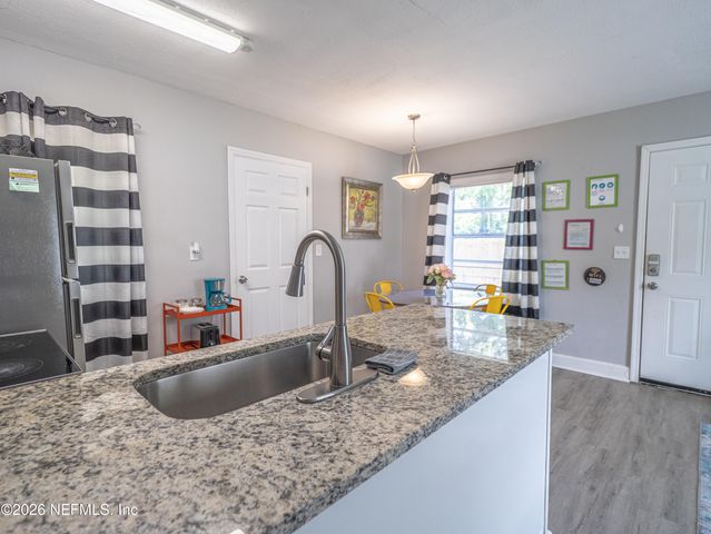 3637 E EVE Drive E, Jacksonville, FL 32246