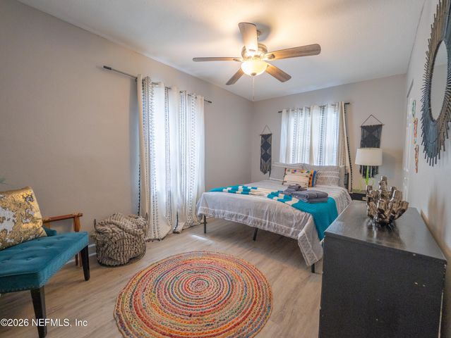 3637 E EVE Drive E, Jacksonville, FL 32246