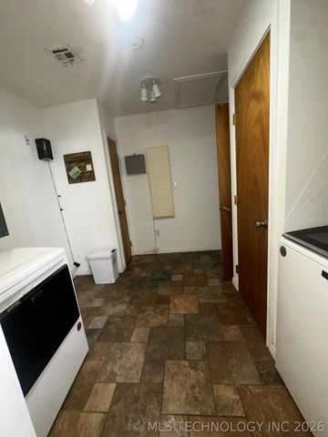 264 Delaware Avenue, Eucha, OK 74342