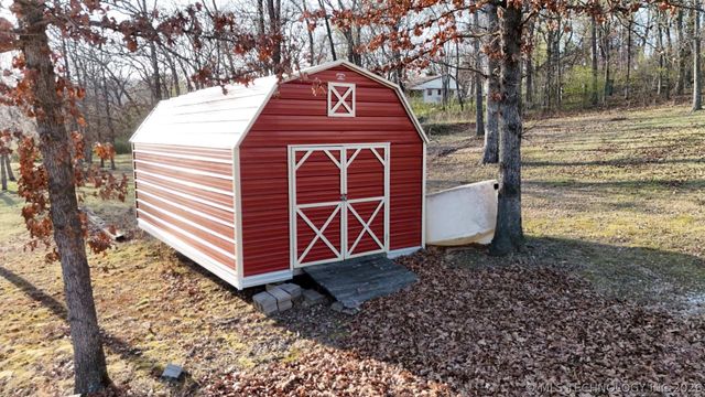 264 Delaware Avenue, Eucha, OK 74342