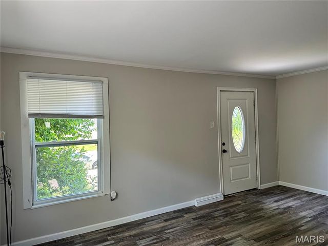 40 N Missouri Avenue, Belleville, IL 62220