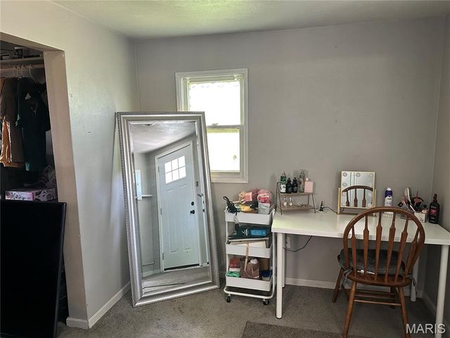 40 N Missouri Avenue, Belleville, IL 62220