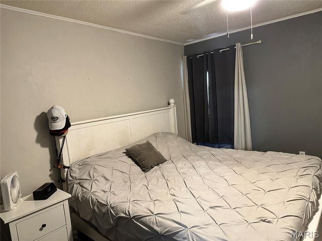 40 N Missouri Avenue, Belleville, IL 62220