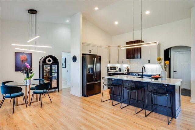 2610 E New Spring Ct, Derby, KS 67037