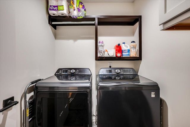 2610 E New Spring Ct, Derby, KS 67037