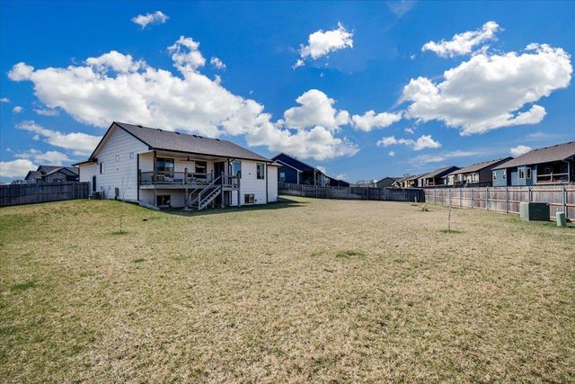 2610 E New Spring Ct, Derby, KS 67037