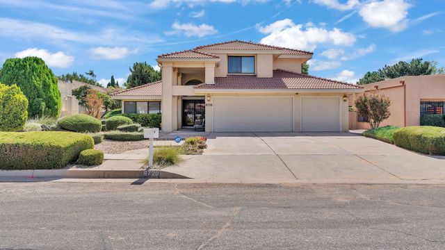 8720 MADRE Avenue NE, Albuquerque, NM 87111