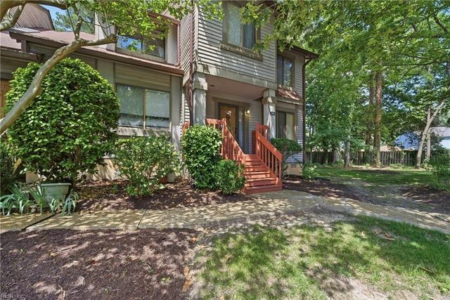 112 Inland View DR, Newport News, VA 23603