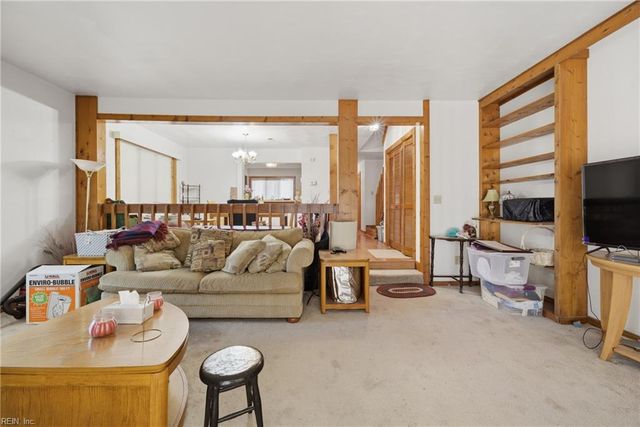 112 Inland View DR, Newport News, VA 23603