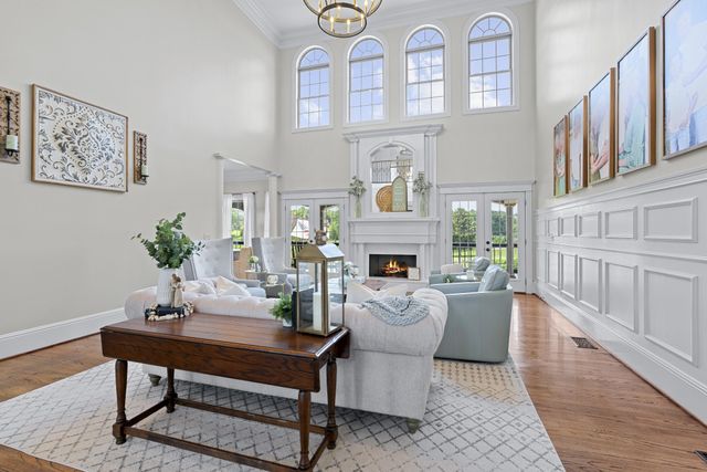 2020 Shoreline Dr, Mount Juliet, TN 37122