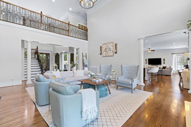 2020 Shoreline Dr, Mount Juliet, TN 37122