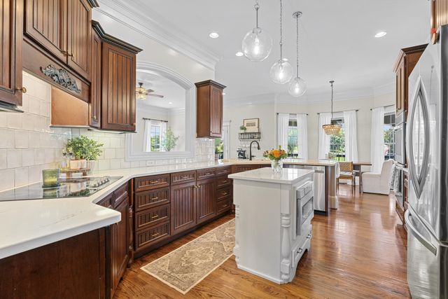 2020 Shoreline Dr, Mount Juliet, TN 37122