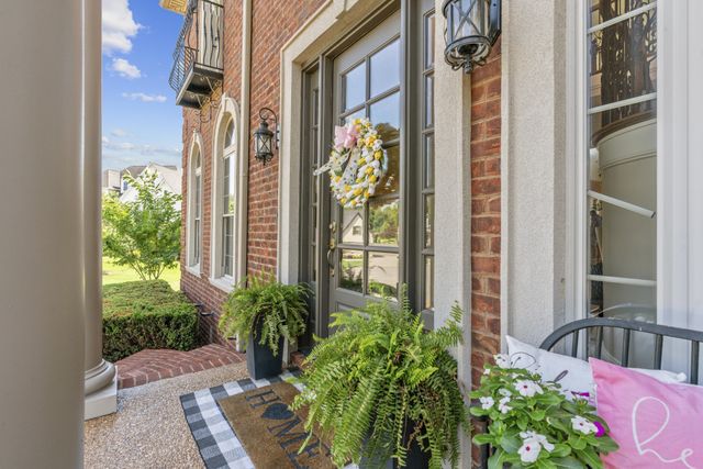 2020 Shoreline Dr, Mount Juliet, TN 37122