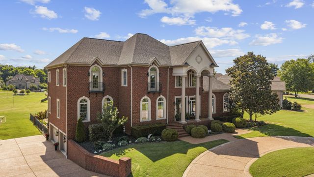 2020 Shoreline Dr, Mount Juliet, TN 37122