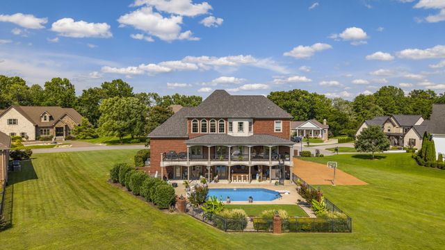 2020 Shoreline Dr, Mount Juliet, TN 37122