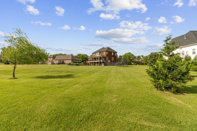 2020 Shoreline Dr, Mount Juliet, TN 37122