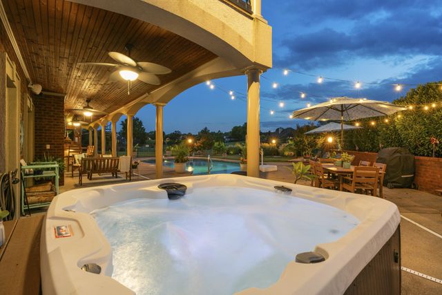 2020 Shoreline Dr, Mount Juliet, TN 37122
