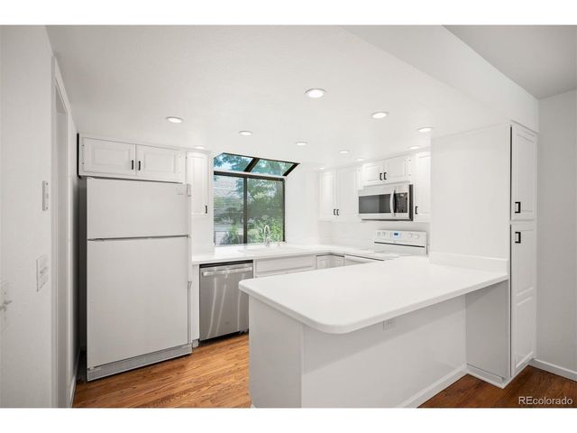 347 Harrison St, Denver, CO 80206