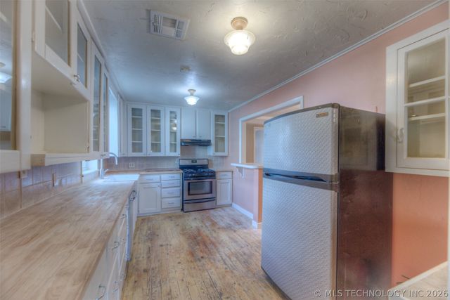 544 S Oswego Avenue, Tulsa, OK 74112