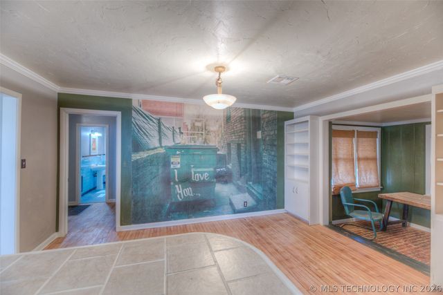 544 S Oswego Avenue, Tulsa, OK 74112