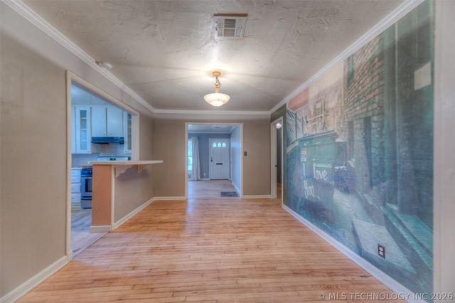 544 S Oswego Avenue, Tulsa, OK 74112