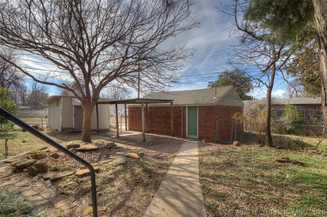 544 S Oswego Avenue, Tulsa, OK 74112