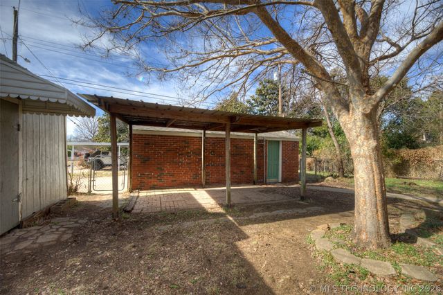 544 S Oswego Avenue, Tulsa, OK 74112