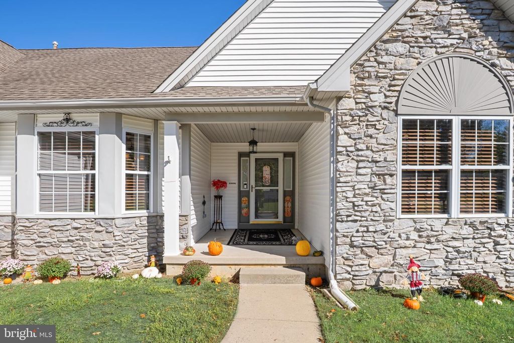 402 BARNEGAT LN, BERLIN, NJ 08009 — photo 5