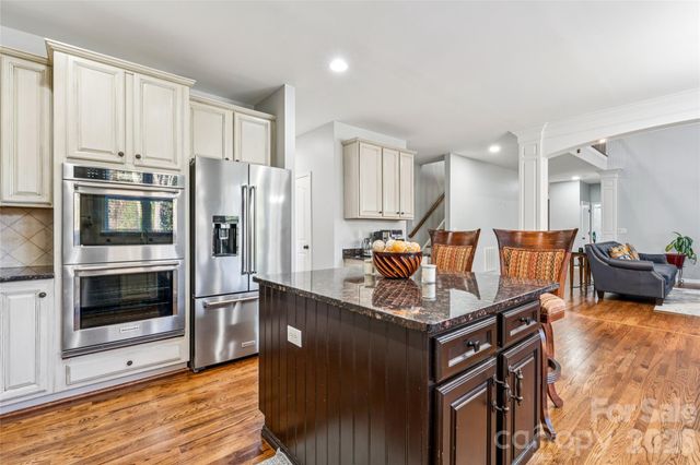 10205 Treetop Lane, Cornelius, NC 28031