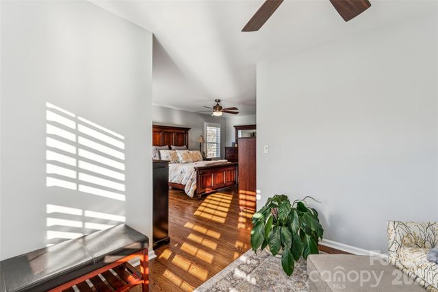 10205 Treetop Lane, Cornelius, NC 28031