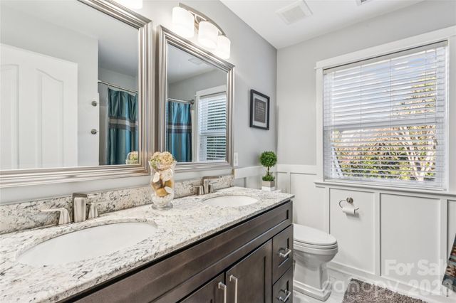 10205 Treetop Lane, Cornelius, NC 28031