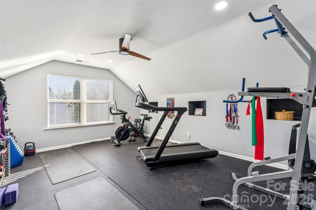 10205 Treetop Lane, Cornelius, NC 28031