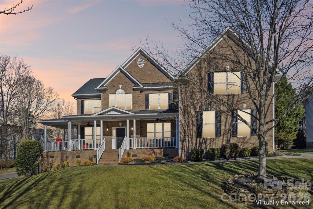 10205 Treetop Lane, Cornelius, NC 28031