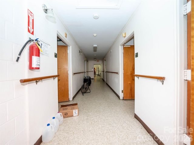 84 Chestnut Park Drive, Waynesville, NC 28786