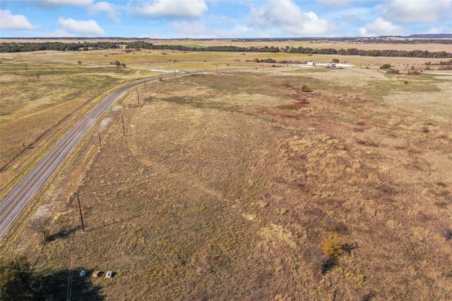 1315 Fm 677 S, St Jo, TX 76265