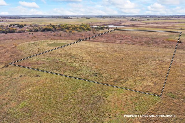 1315 Fm 677 S, St Jo, TX 76265