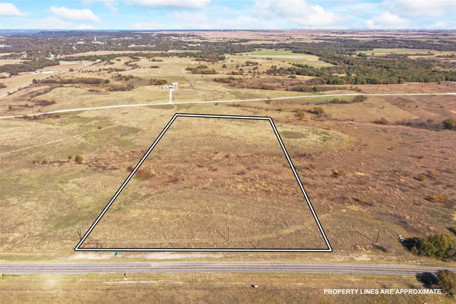 1315 Fm 677 S, St Jo, TX 76265