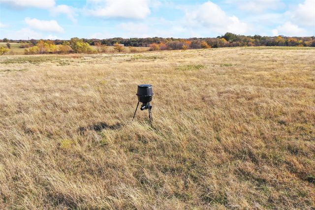 1315 Fm 677 S, St Jo, TX 76265